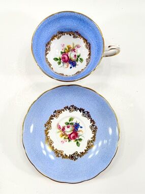 Vintage Grosvenor Bone China Teacup Cup & Saucer Set, Blue & Pink White Roses